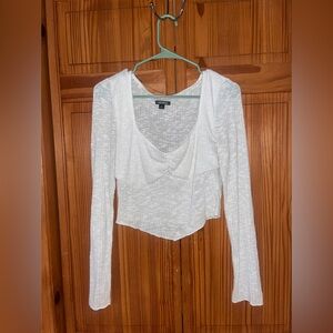 wild fable White Long-Sleeve Cropped Twist Front Top